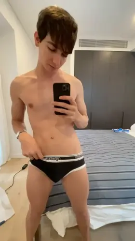 Do new aussiebums get you hard too?