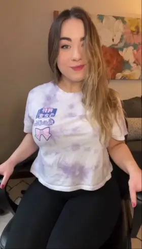 this is how i get more comfortable showing off my tummy online 😜 i think it's helping!