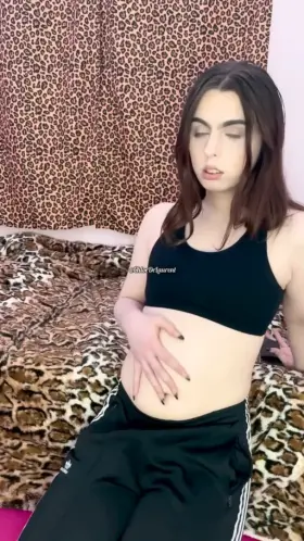 Do you like girls who have bulges? 😜