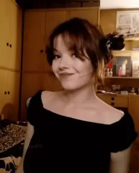 Ever been with a French girl? (19)