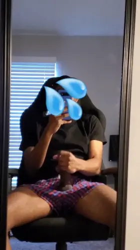 Jacking to myself in the mirror 💦