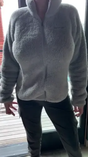 Who needs a bra anyways (free content in the comments )