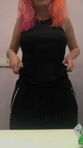 My lighting sucks pretend it doesn’t OC