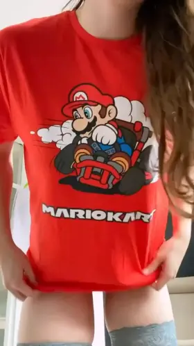 21[F4M] I'm literally sending nudes to whoever upvotes 👻:evajully81