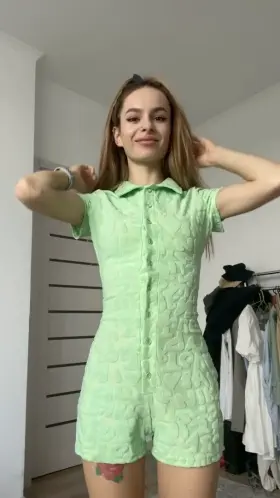 Felt both cute and horny after college today