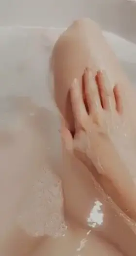 Will you be my bath buddy?😇🤭 (F)