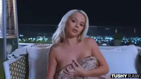 Elsa Jean Blonde Ambition