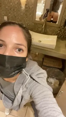 Do you like the way my ass looks in the mirror? [f]