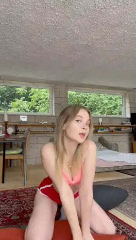 I'm trying to convince you to dick me down in this position