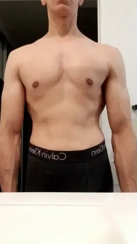 Who doesn't like a little pec dance