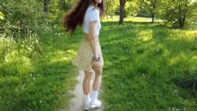 Pretty Girl Evelyn walks and Flashing Pussy