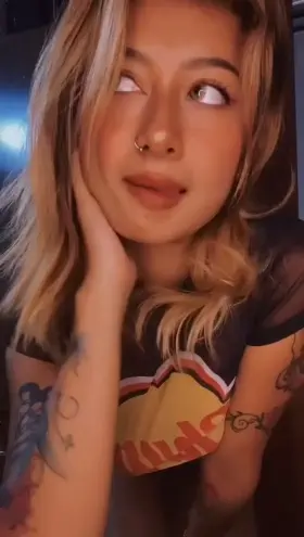 Would you fuck me raw or use a condom? 😩