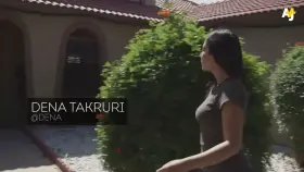 Baddie reporter walking with a wobble...