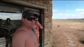 3. We went for a naked picnic in the canyon 😍