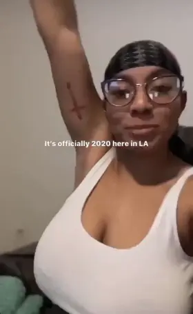 Can’t hide those juggs