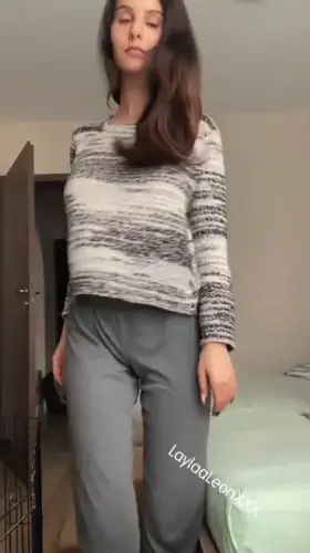 Me at home VS Me on Reddit