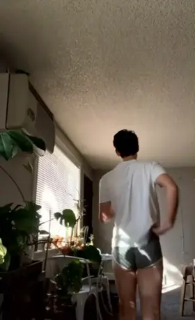 Who’s making my coffee?👻