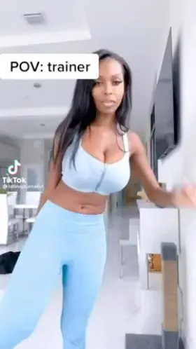 Huge natural tits pov😍🔥🍈