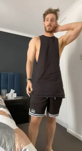 Let’s workout and get sweaty 💦