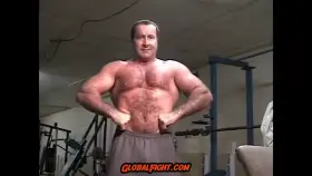 Hairy Muscledaddy Flexing Muscles in Gym (((VIDEO))) SEEKS fuck buddy in SC or LA