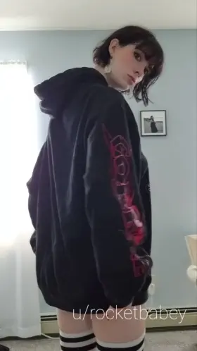 Sexiest babe ever 😘 watch and go on the link in comments for more videos