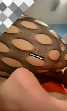 how does this dress look on me? 🙈