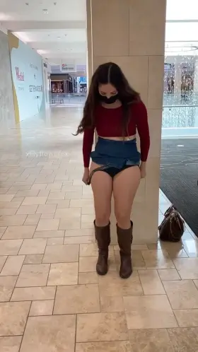 Taking off my panties in the middle of the mall