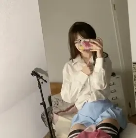 Let me know if it made you hard..