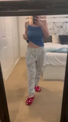 Go balls deep in this mom of one?