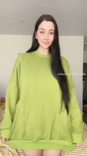 24[F4A]Upvot that if I make your dick hard sc: lizzystreet23