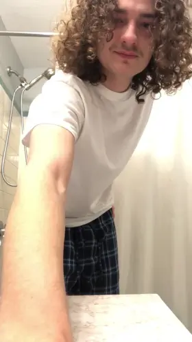 Did a whole dick dance complete with a spin for all you lol hope you enjoy :)