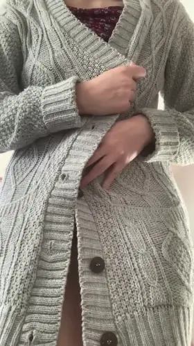 Imagine the world where nerdy girls are considered hot