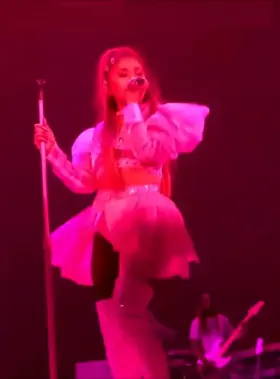 Ari needs to sit her sweaty pussy on my face..