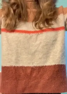 No bra necessary 🥰