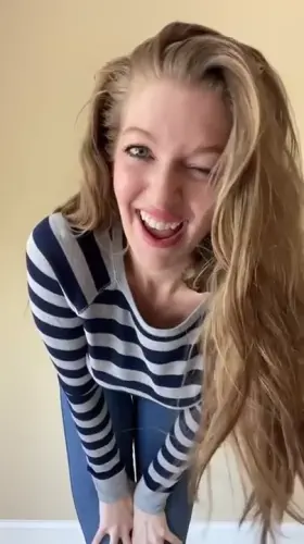 A peek under my mom sweater ;) f33