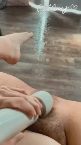Making my pussy spray across the room! 🌊💦