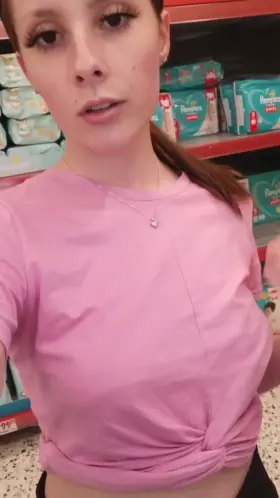 First time flashing in a store.. Got the feeling this will become a habit😅💞