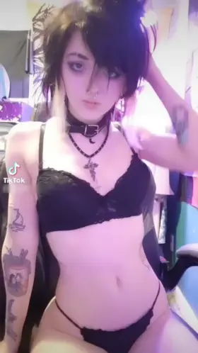 I do adore you, baby 🤡🖤