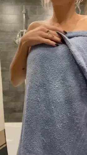 do you want I WILL COME to you after a shower?)