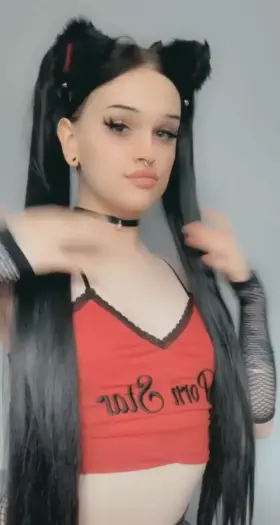 [Reddit/Discord: Vanity_Elf#4353] I wish I was her so bad