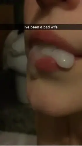 I want to lick her Bulls cum 💦💦💦💦