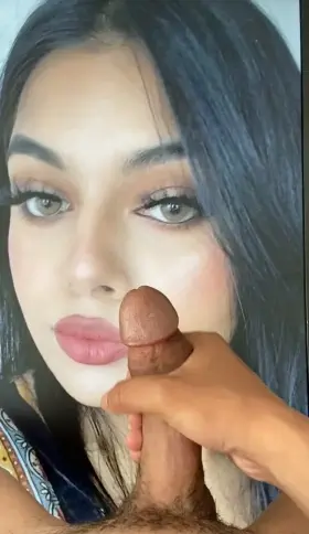 [Kik is starplayer321] Message me if you want to jerk over this slut with me