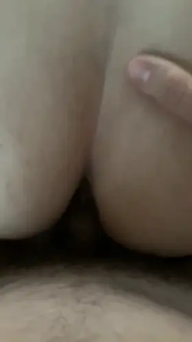 This 27 milf loves her wet pussy fucked [video]