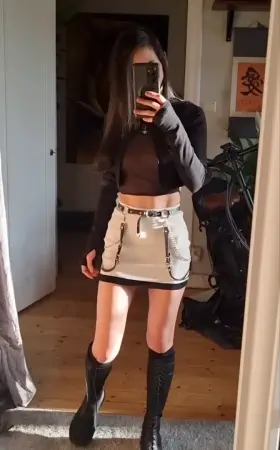 33y.o Petite Filipina Milf, still tasty for you?✌