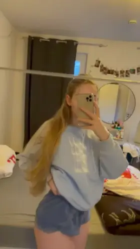 how do you like my netfilx and chill outfit?