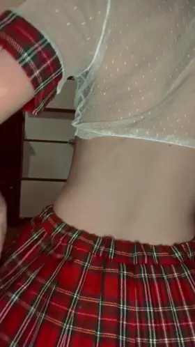 I hope my stepdad doesn't walk in 😋🙊