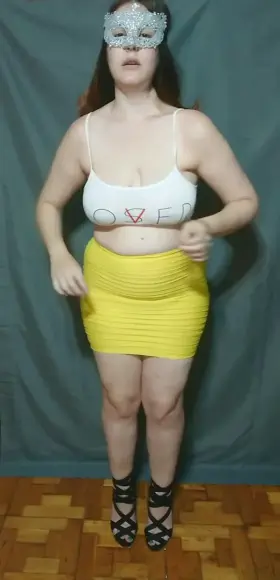 A little dance of joy that is Friday 💋 💋