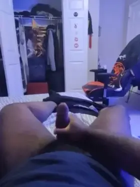 Upvote if you wanna cum on this dick 💦💦 kik teledef8 snap bbcool44