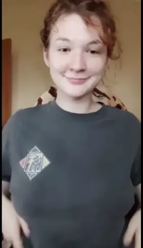 BITCHY REDHEAD 💕💋 I'LL GIVE YOULL DISCOUNT FOR GFE SPH DICK RATES SEXTING CUSTOM PICS AND VIDS KIK Janefox23 or Snap Kendra_lacyx see you there muaaaa 💋