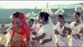 Karisma Kapoor incredible ass